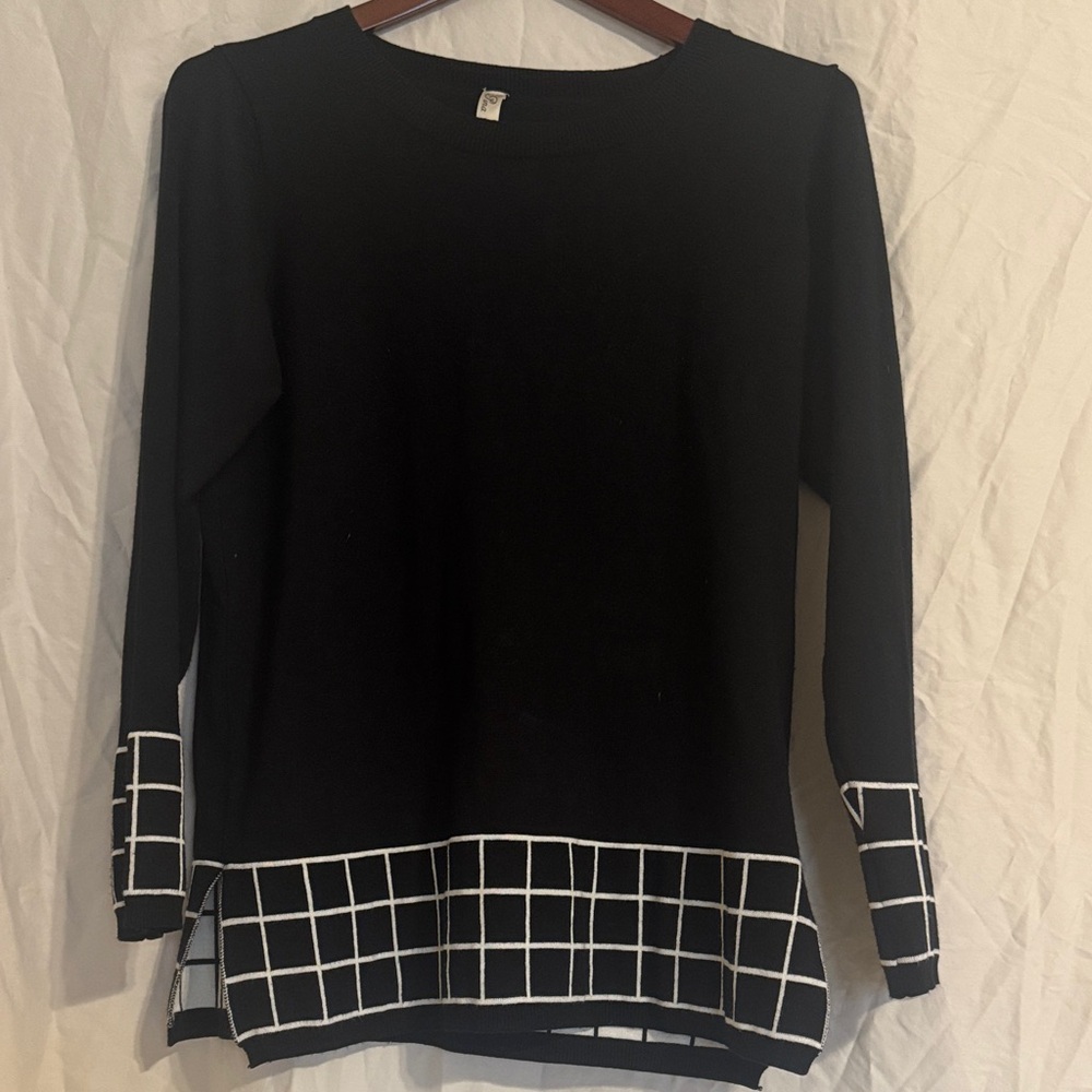 Rina Rossi Black Top with White Grid Accents